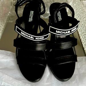 New * Michael Kors Sandal - Black